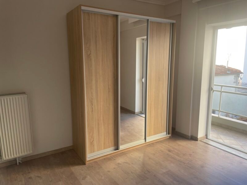 ΕΝΟΙΚΙΑΖΕΤΑΙ ΔΙΑΜΕΡΙΣΜΑ 4ος ΠΑΠΑΦΕΙΟ ΘΕΣΣΑΛΟΝΙΚΗ