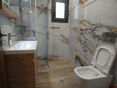 Διατίθενται προς ενοικίαση.