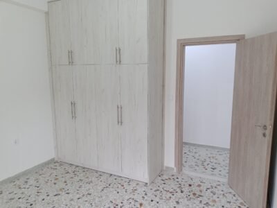 Ενοικιάζεται διαμέρισμα 1 ορόφου στον Αυλώνα Αττικής.