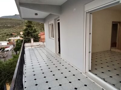 Ενοικιάζεται διαμέρισμα 2 ορόφου στον Αυλώνα Αττικής.