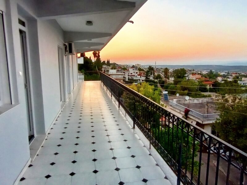Ενοικιάζεται διαμέρισμα 2 ορόφου στον Αυλώνα Αττικής.