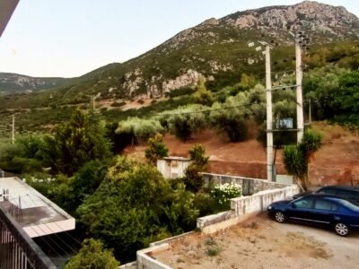 Ενοικιάζεται διαμέρισμα 2 ορόφου στον Αυλώνα Αττικής.