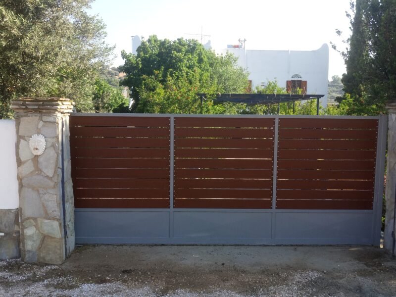 ΝΗΣΙΩΤΙΚΗ ΜΟΝΟΚΑΤΟΙΚΙΑ