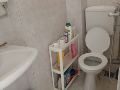 Ενοικιάζεται Ημιεπιπλωμένο Διαμέρισμα 72 τ.μ. Χωρίς Κοινόχρηστα, Πλησίον Πανεπιστημίων, Ιδανικό για Φοιτήτριες, 2 Υ/Δ