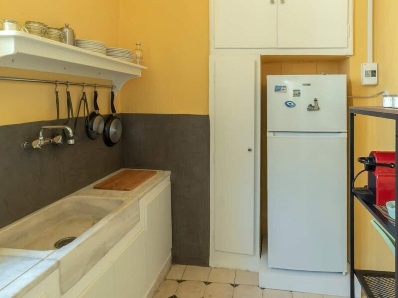 Μονοκατοικια 100τμ διπλα θαλασσα πειραικη